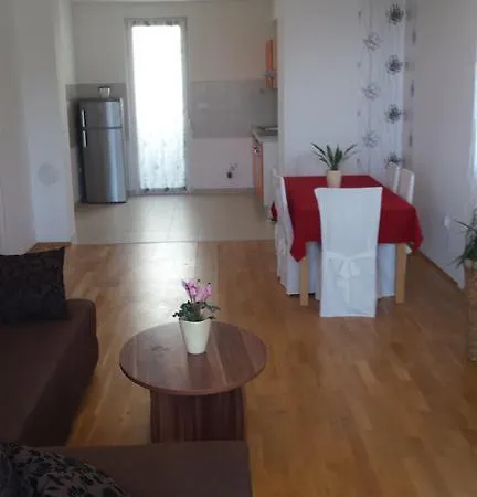 Kristijan マカルスカ